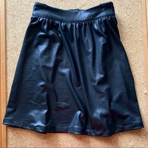 ⚡️Faux leather mini skirt⚡️
